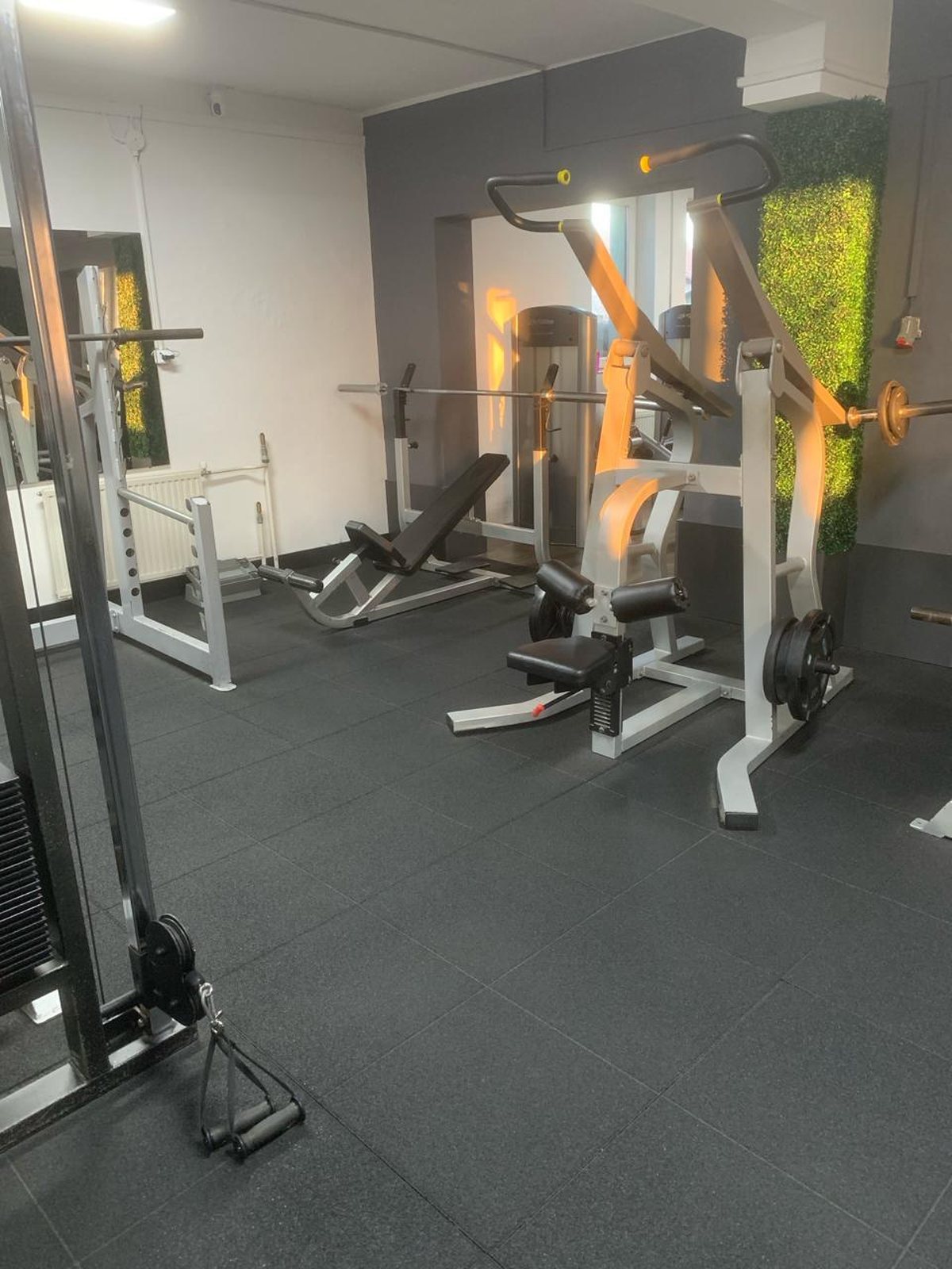 Edzőtér a Fit World Kalocsa teremben